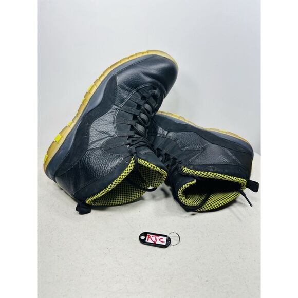 Air Jordan 10 Retro Venom Green Size 13 US Mens - Picture 1 of 8